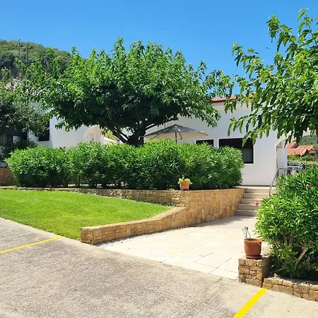 Ktima Amitsa & شقة